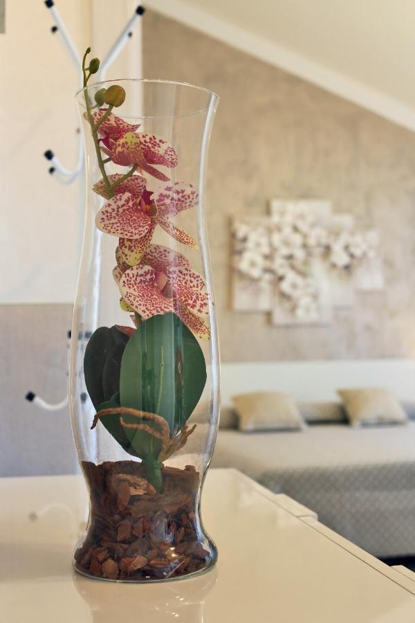 Flower Apartments Bardolino Eksteriør bilde